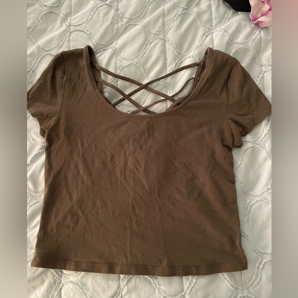 Cropped green tee lattice back small